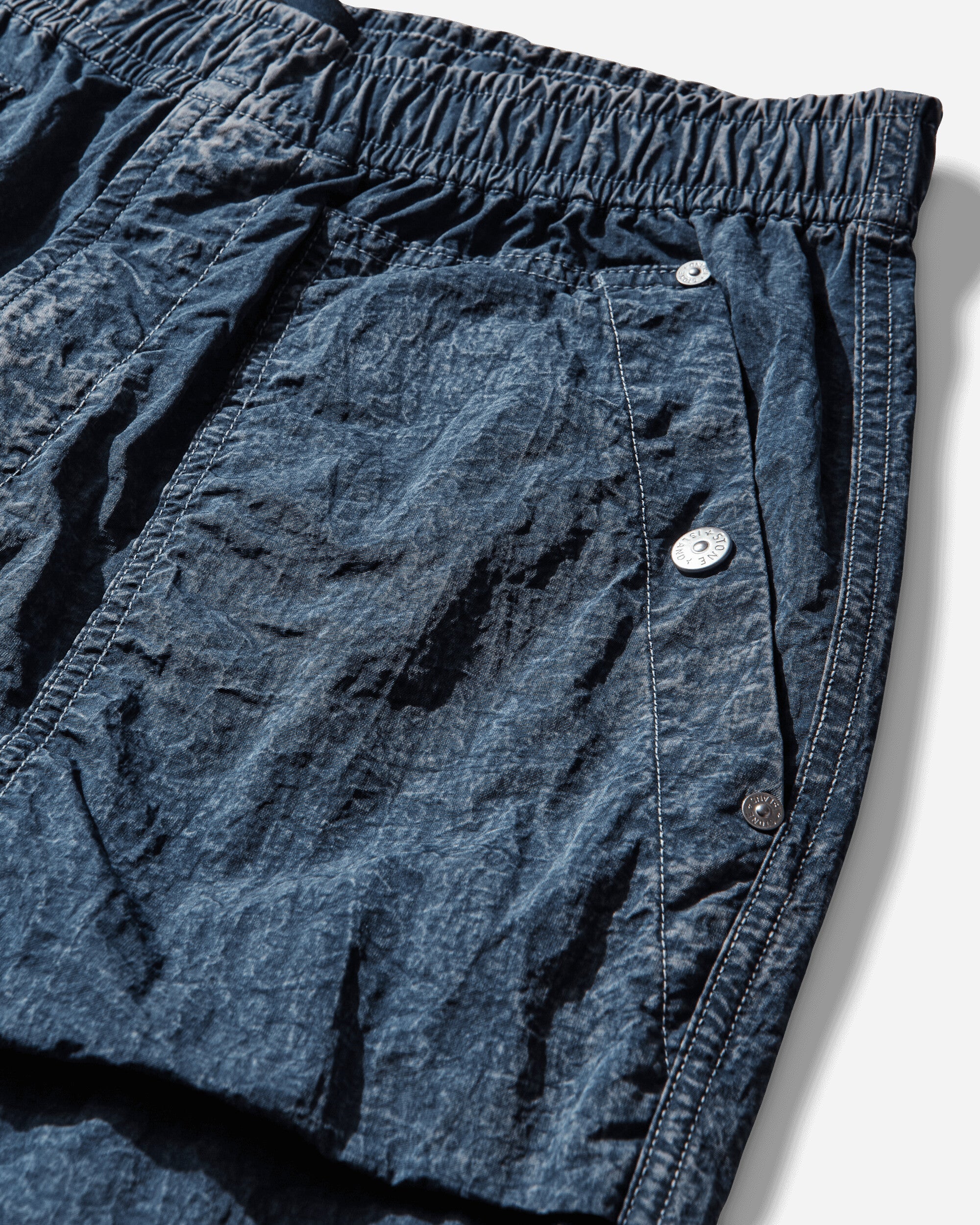 Mens Hollow Fibre Nylon Indigo-Tc + Mamo Corrosion Pants Indigo Stone island – Гарантія оригінальності – детальний вид