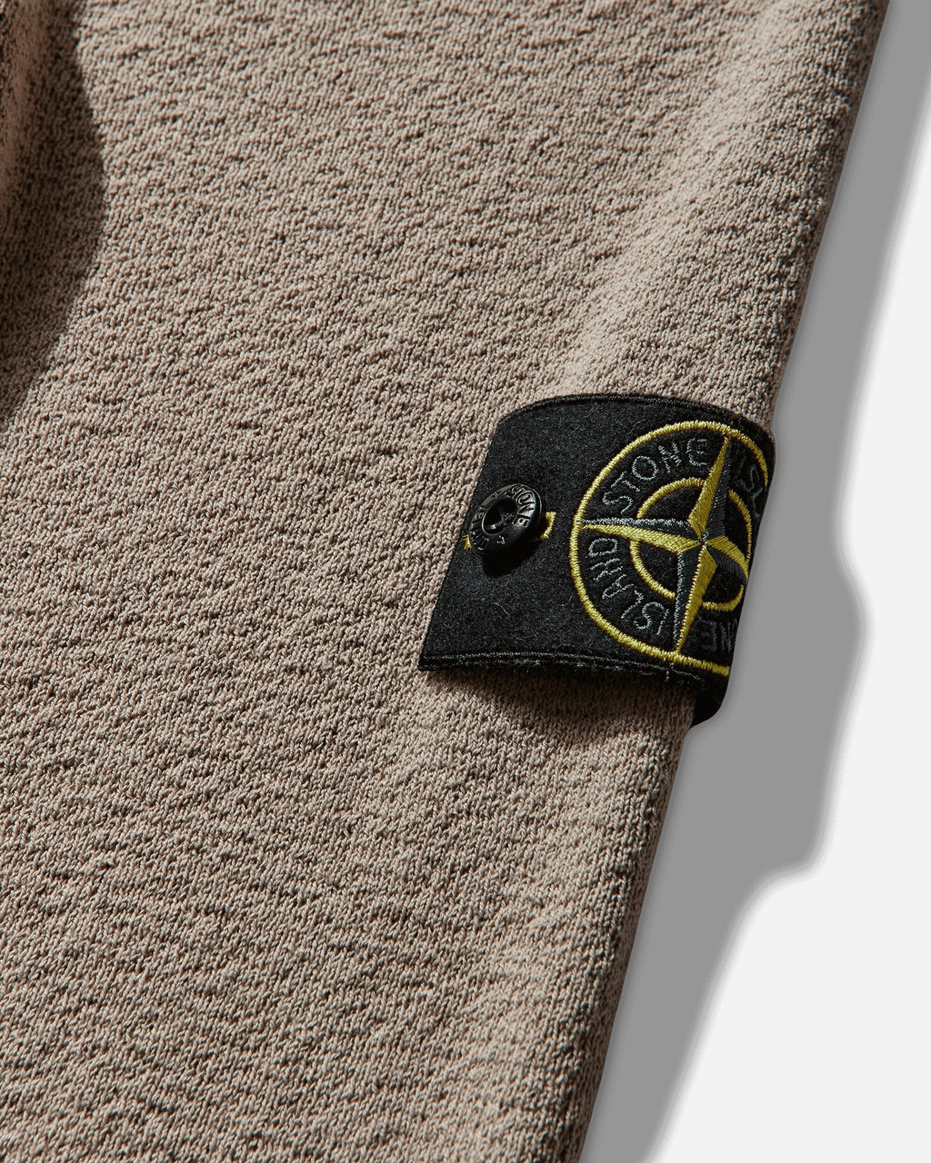 Оригінальна Mens Light Raw Hand Organic Cotton Sweater Desert Sand Stone island – детальний вид