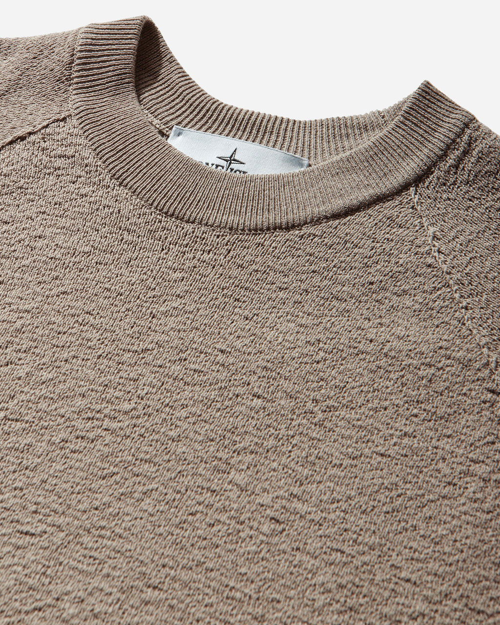 Оригінальна Mens Light Raw Hand Organic Cotton Sweater Desert Sand Stone island – збільшений вид