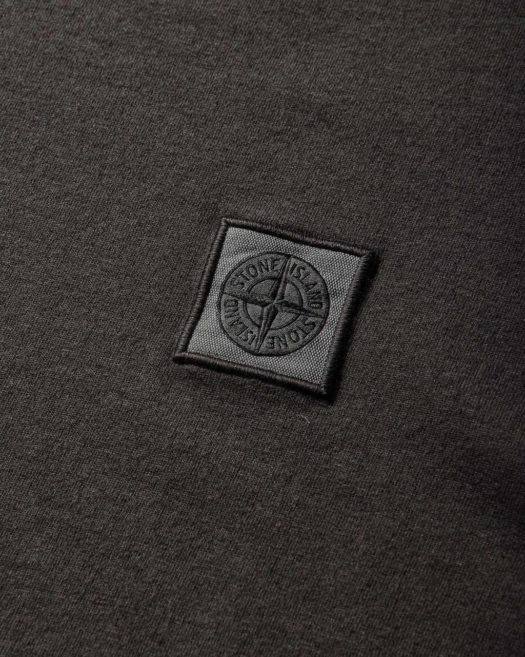 Mens Organic Cotton Jersey Fissato Effect T-Shirt Charcoal Stone island – Гарантія оригінальності – детальний вид