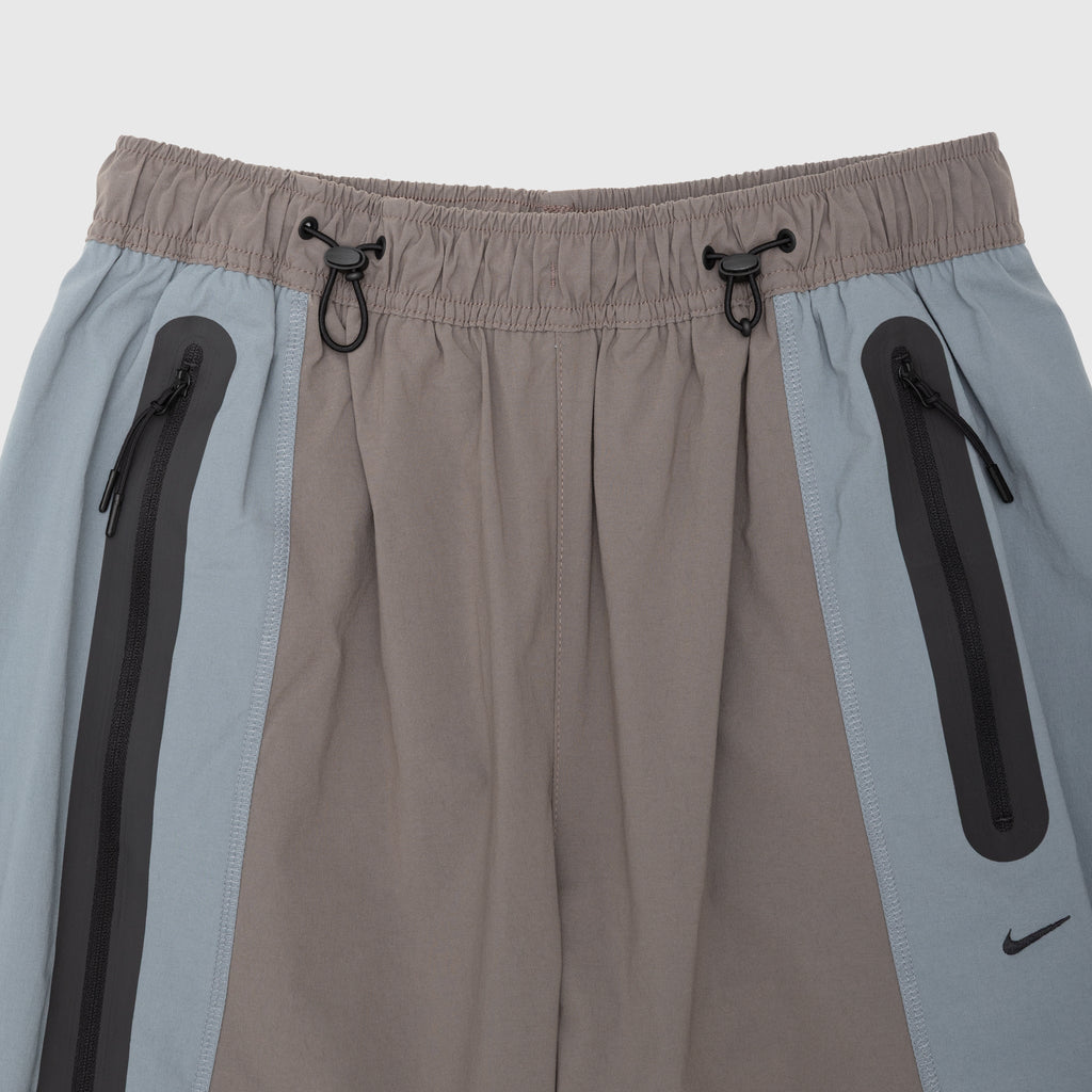 Tech Dri-Fit Woven Loose Fit Pants Nike – Гарантія оригінальності – вид ззаду