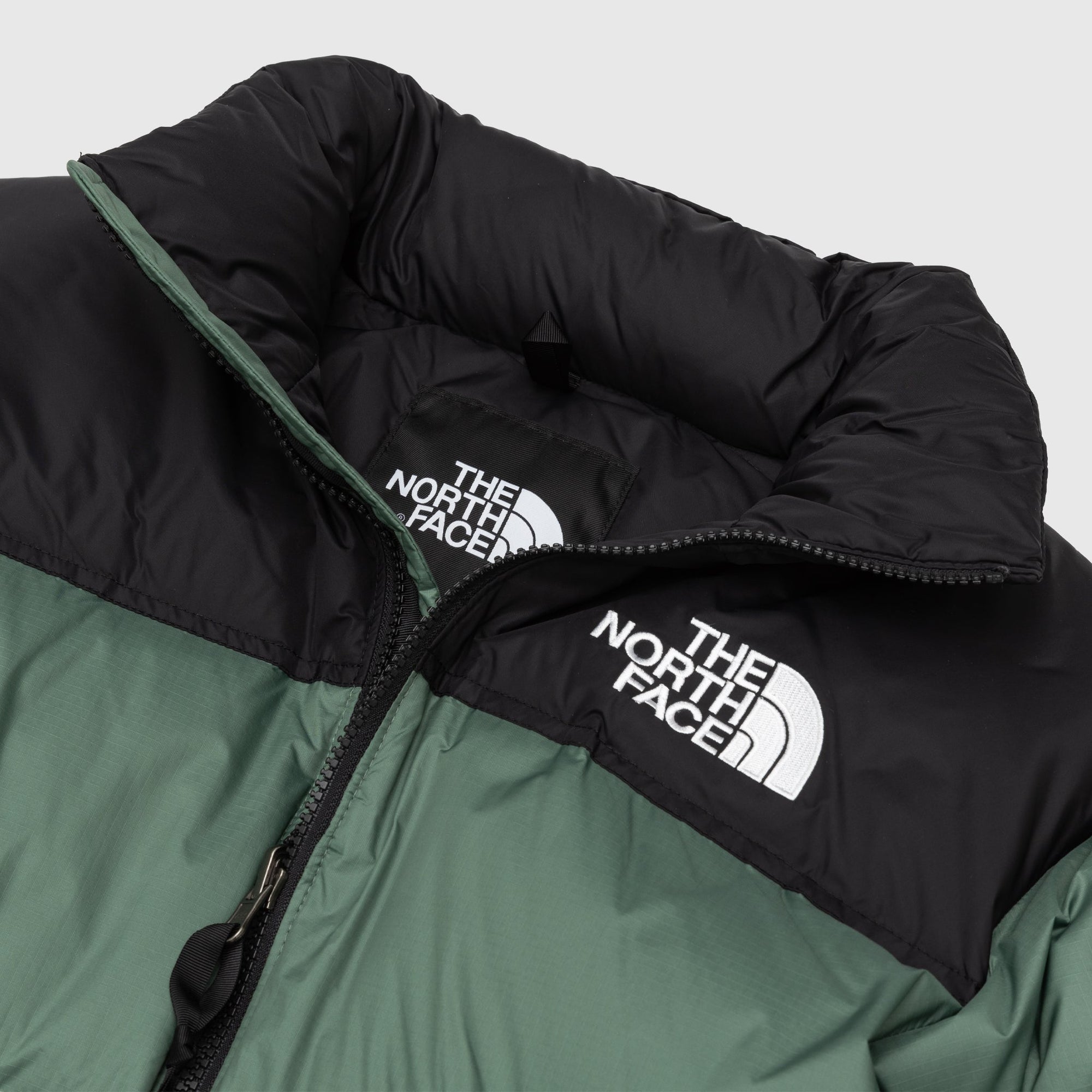 1996 Retro Nuptse Jacket The north face оригінал – Купити в Україні – вид ззаду