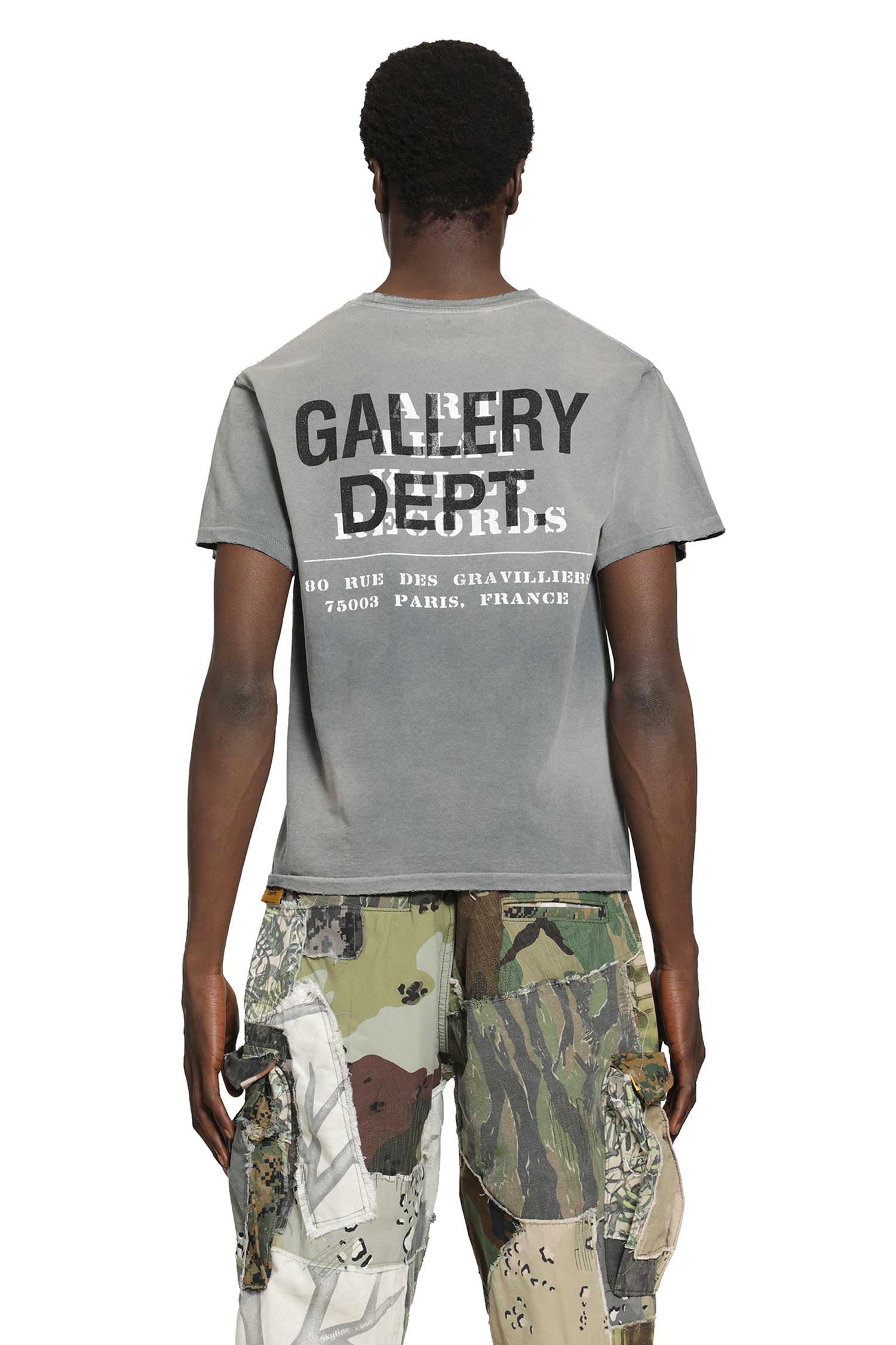 Оригінальна 40 Year Tee Gallery department – збільшений вид