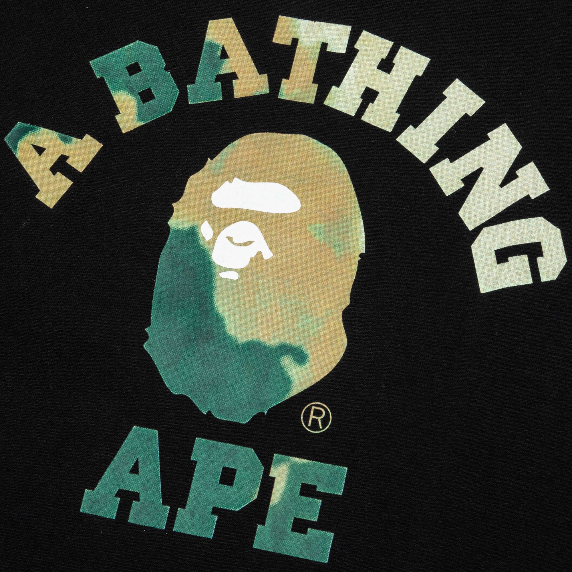 Оригінальна Tie Dye College Tee A bathing ape – детальний вид