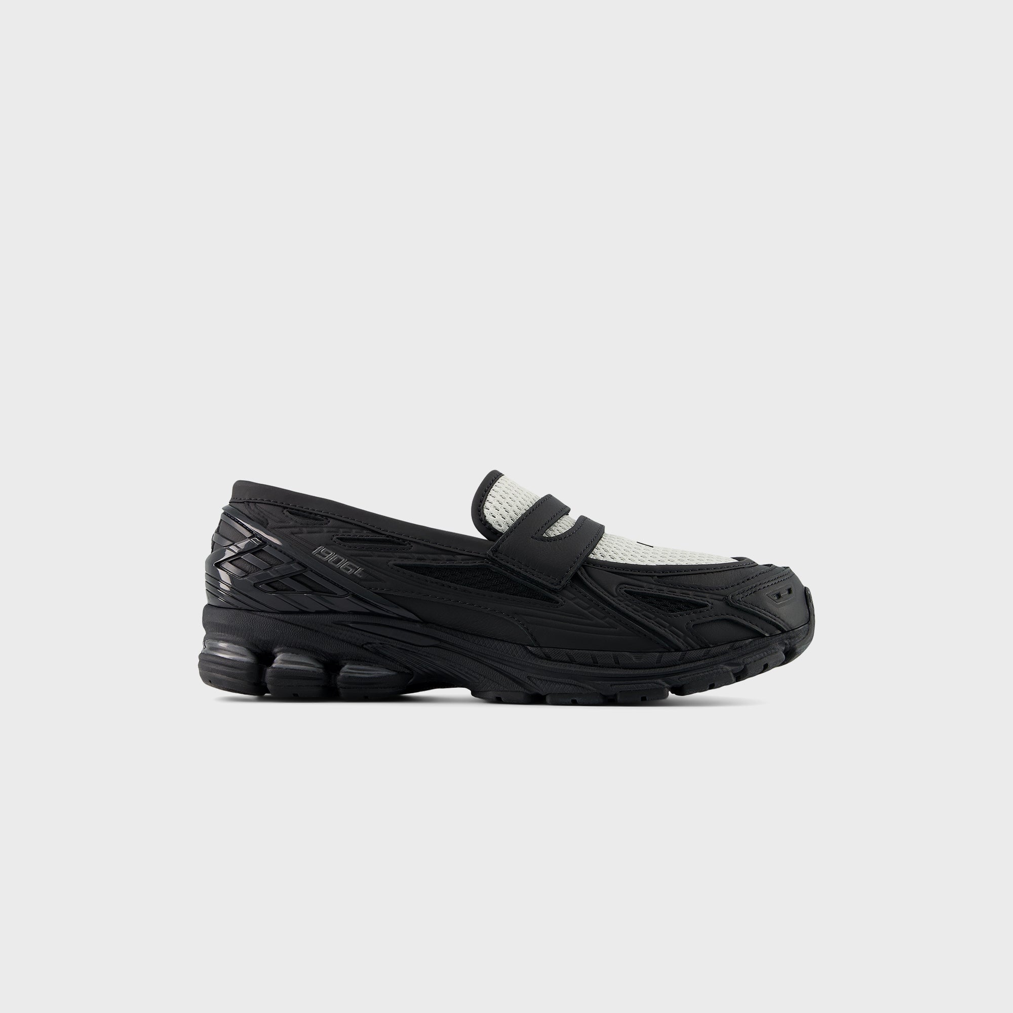 1906l Black New balance оригінал – Купити в Україні – боковий вид