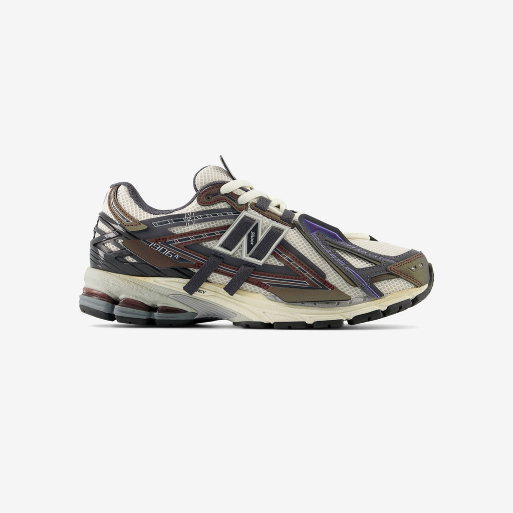 New balance Footwear оригінал | Швидка доставка Україна – боковий вид