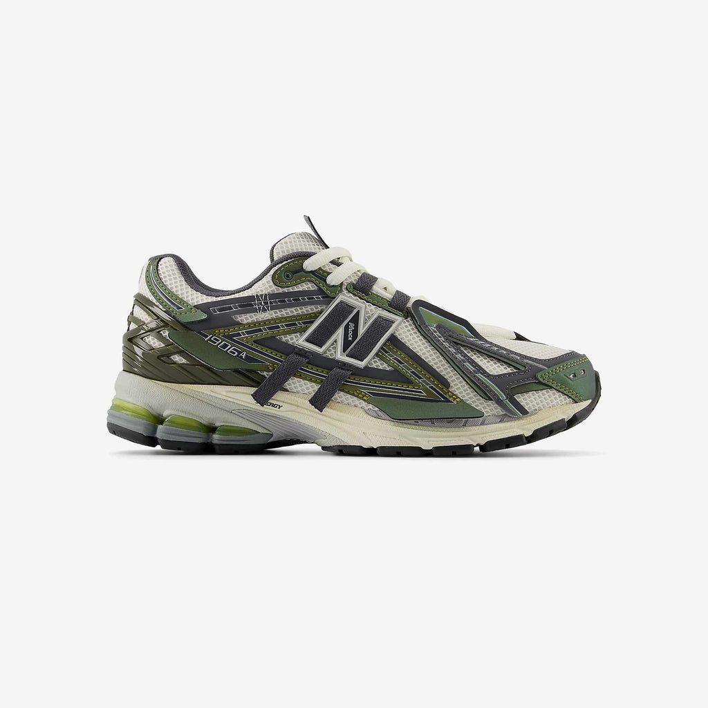 New balance Footwear оригінал | Швидка доставка Україна – боковий вид