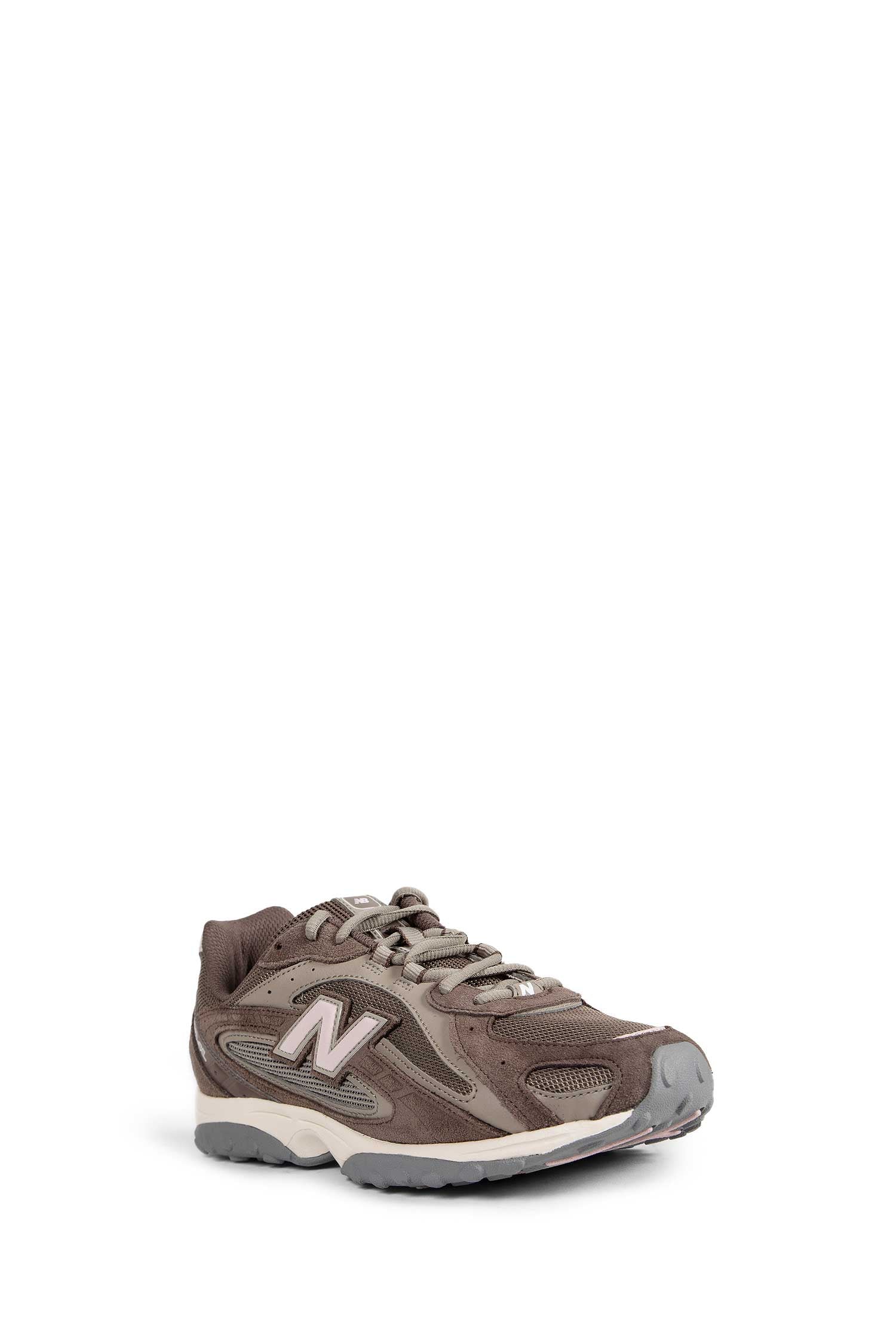 Оригінальна 204l Sneakers New balance – вид ззаду