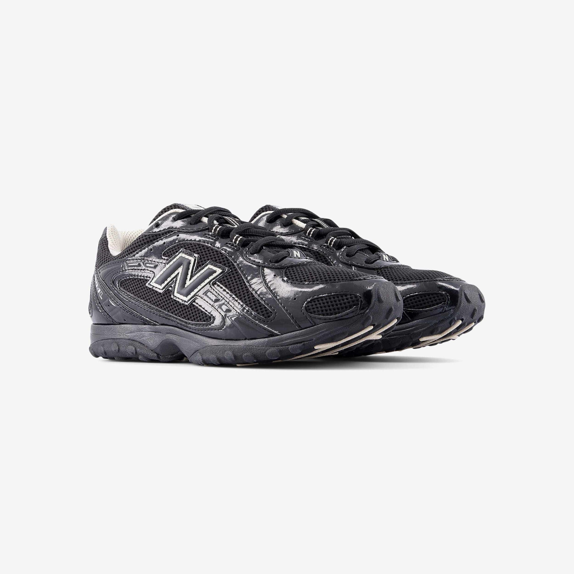 Оригінальна 204l New balance – вид ззаду