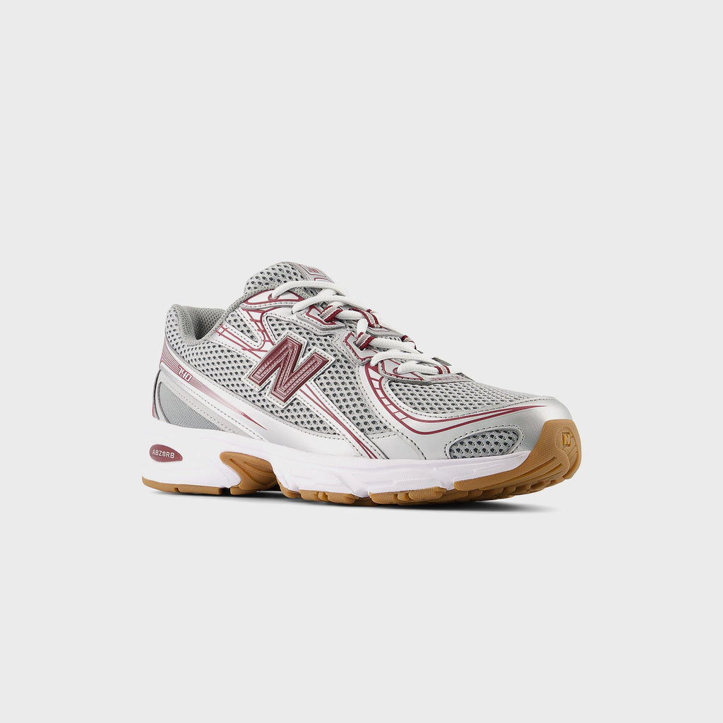 Оригінальна 740 Monarch Burgundy New balance – вид ззаду