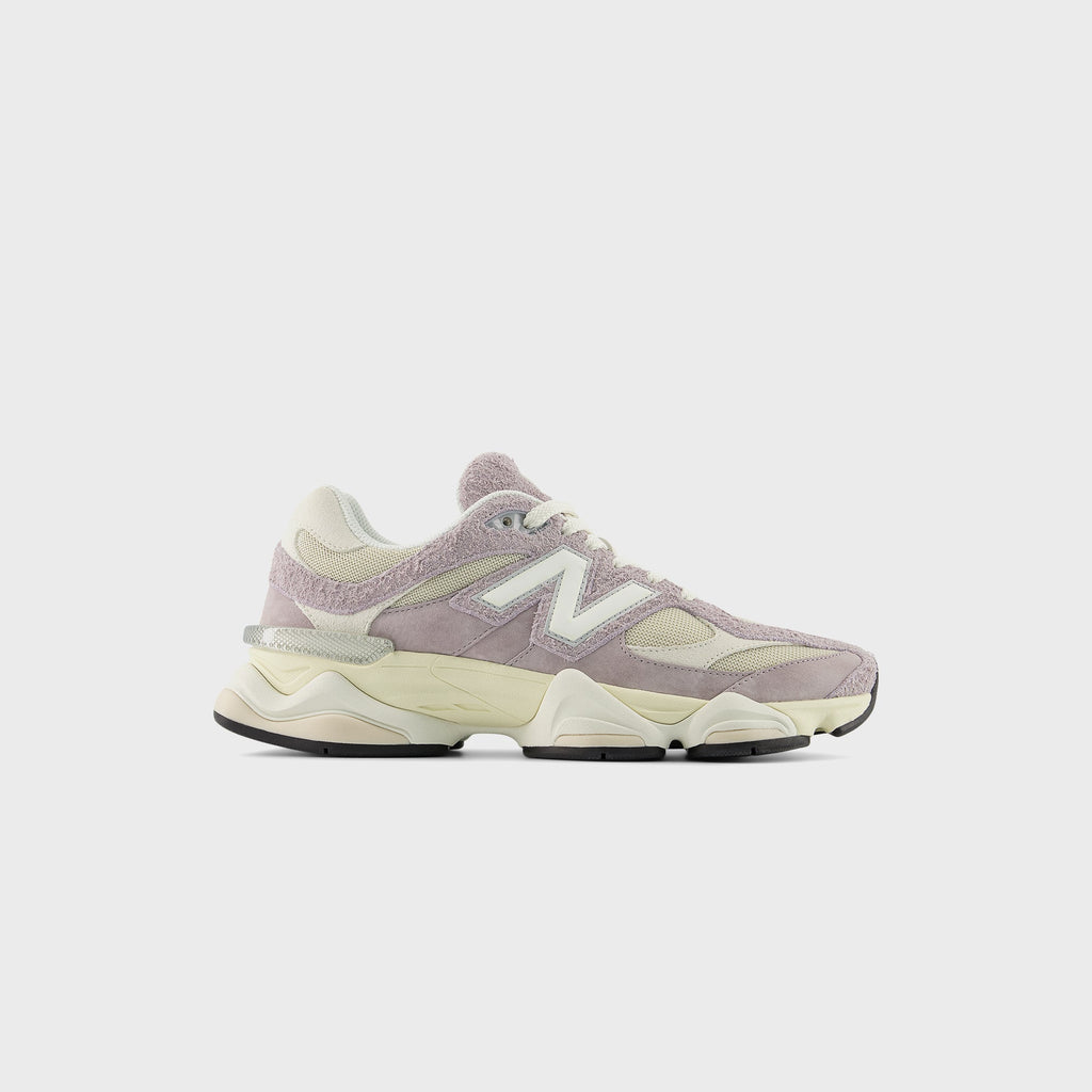 Оригінальна 9060 Truffle Salt New balance – боковий вид