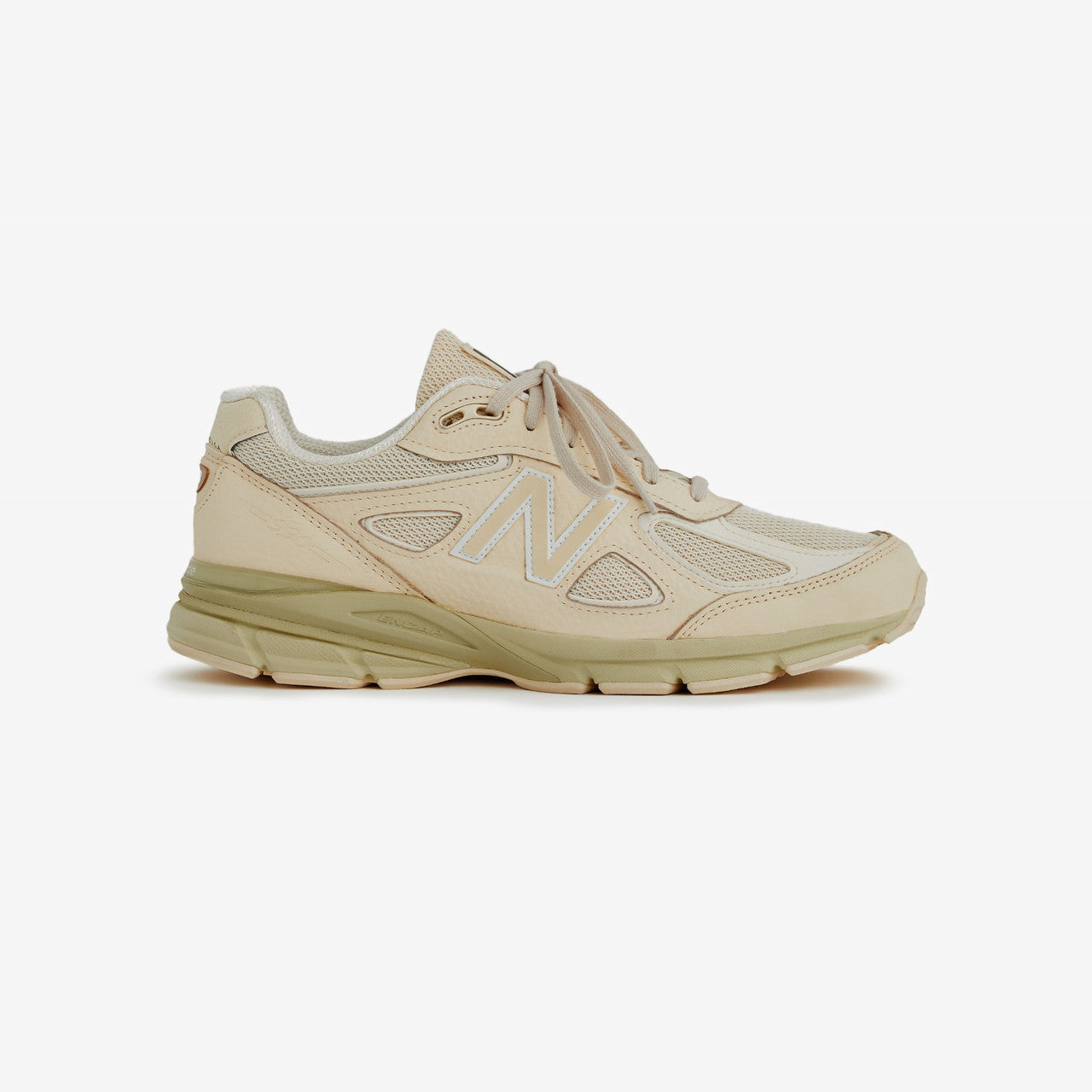 Оригінальна 990v4 New balance – боковий вид