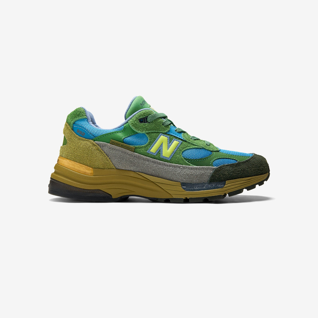 Оригінальна 992 X Salehe Bembury New balance – боковий вид