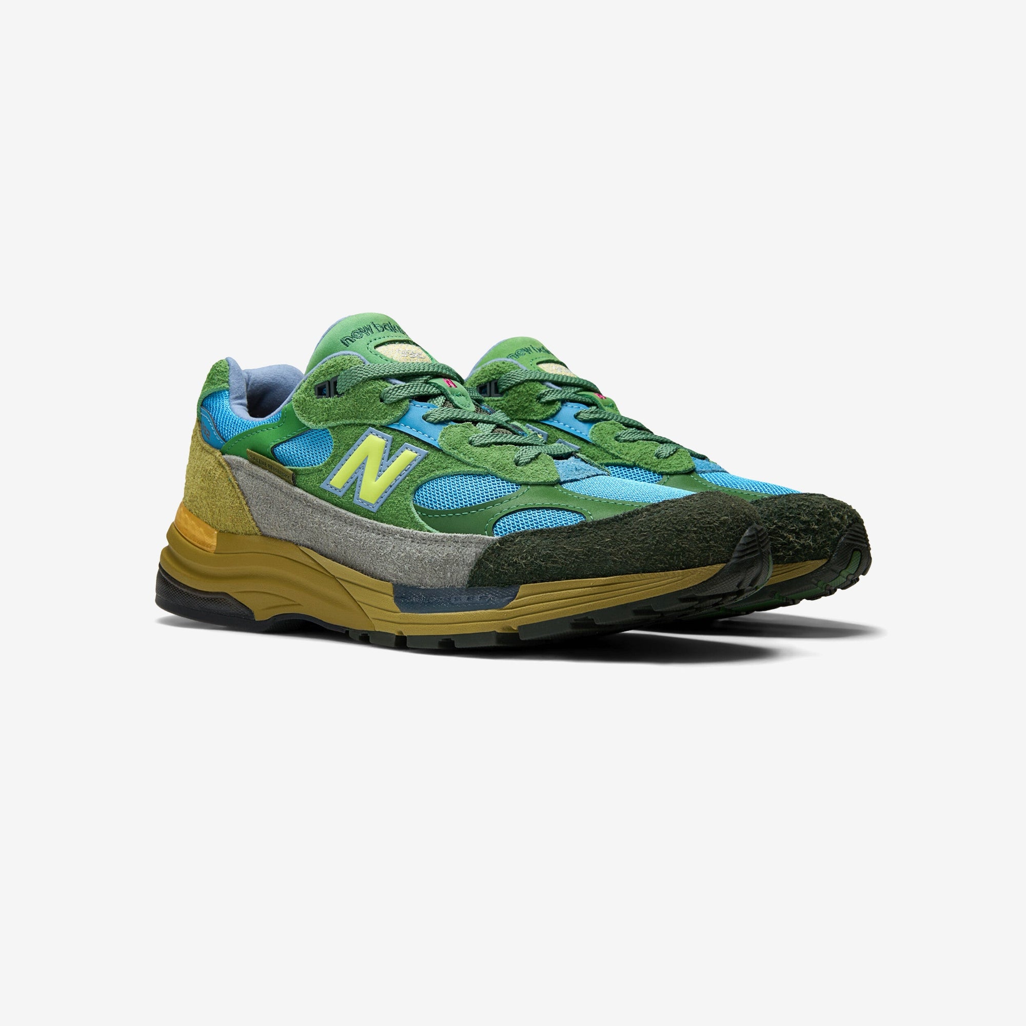 Оригінальна 992 X Salehe Bembury New balance – вид ззаду