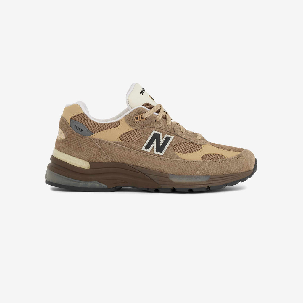 New balance Footwear оригінал | Швидка доставка Україна – боковий вид