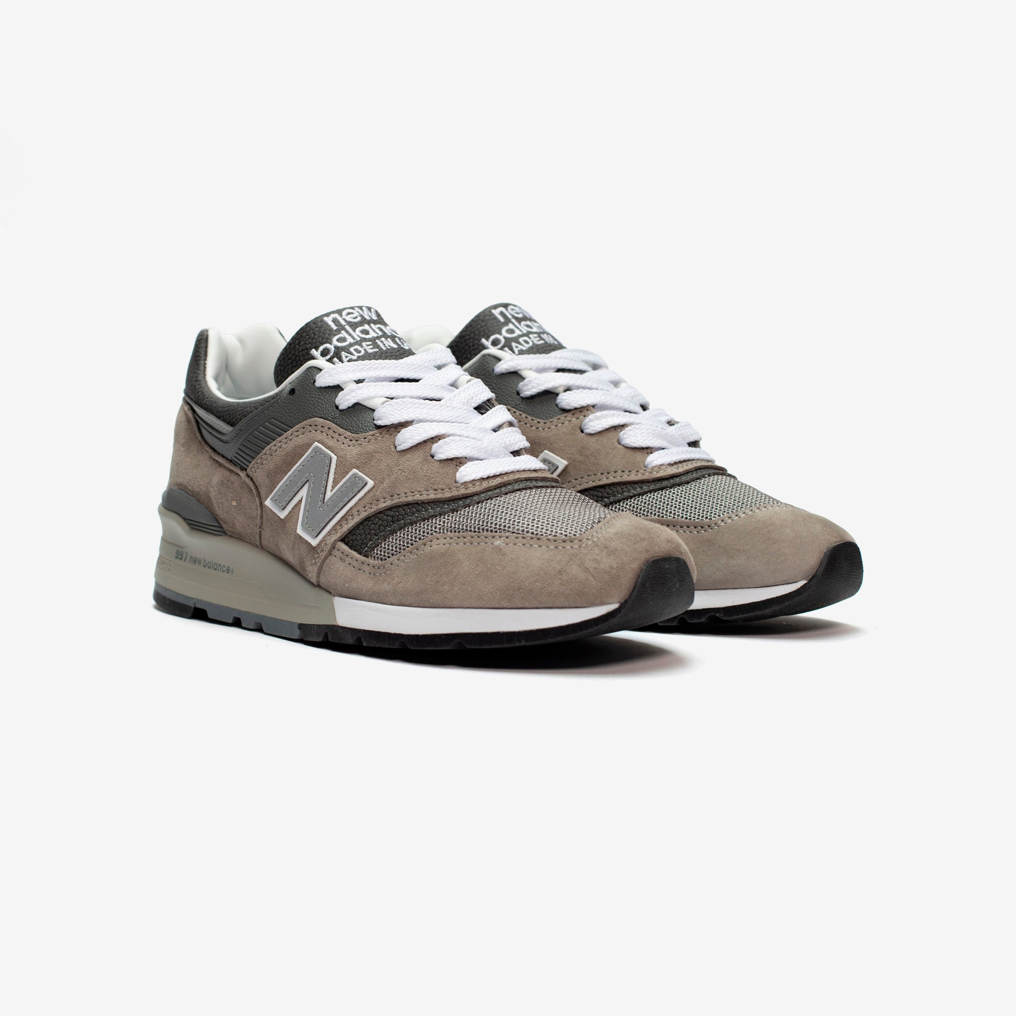 Оригінальна 997 New balance – вид ззаду