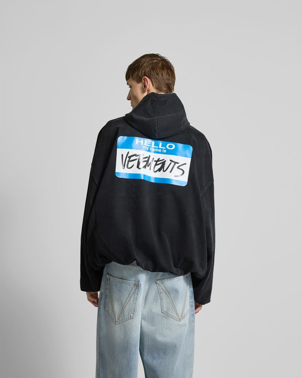My Name Is Cropped Boxy Hoodie Vetements оригінал – Купити в Україні – вид ззаду