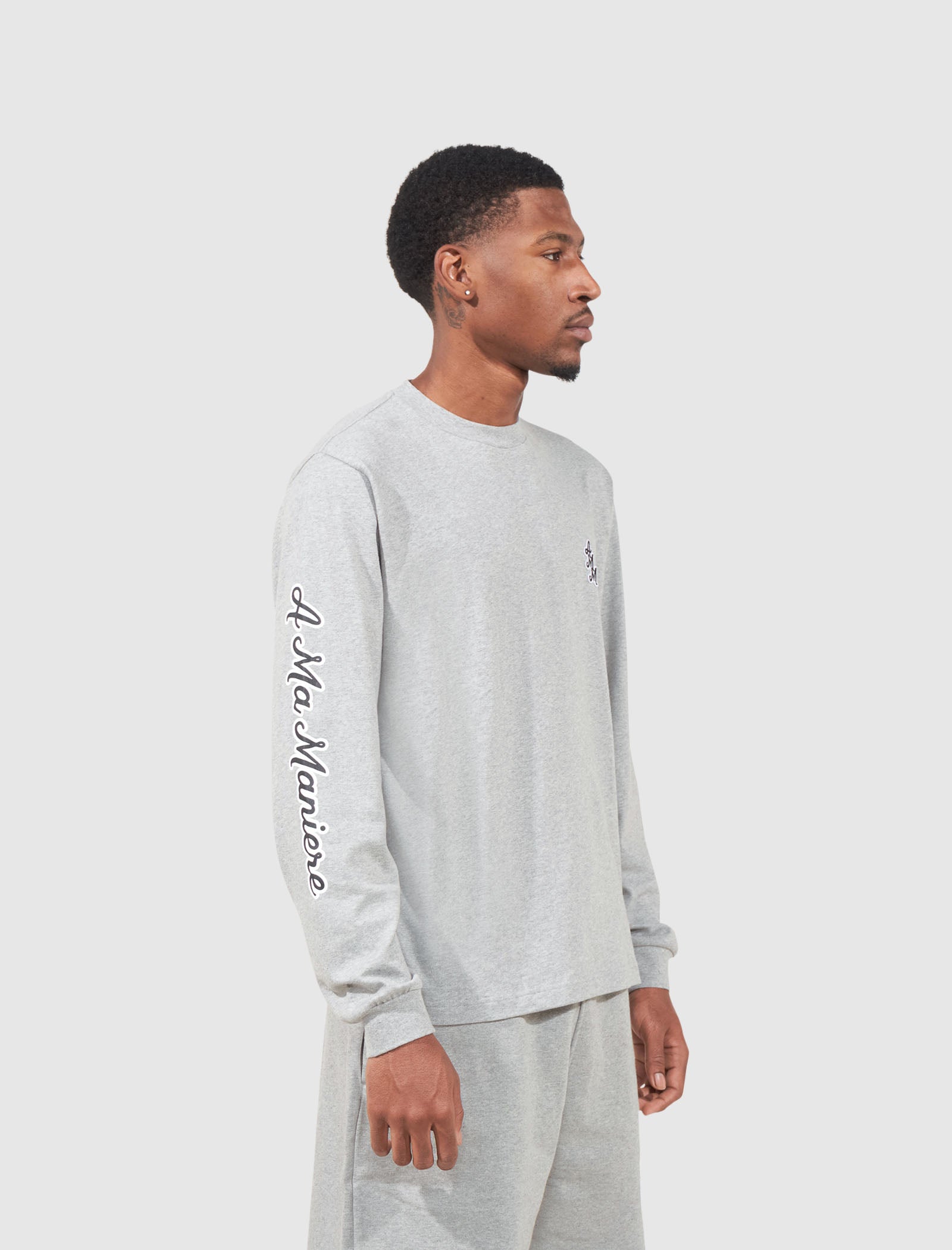 Оригінальна Amm Cursive Logo Long Sleeve A ma maniere – збільшений вид