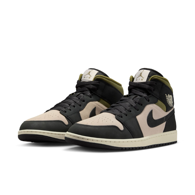 Оригінальна 1 MID Se Air jordan – вид ззаду