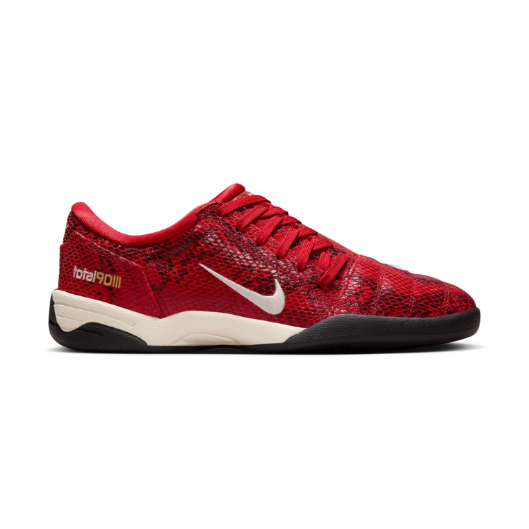 Total 90 Se Nike оригінал – Купити в Україні – боковий вид