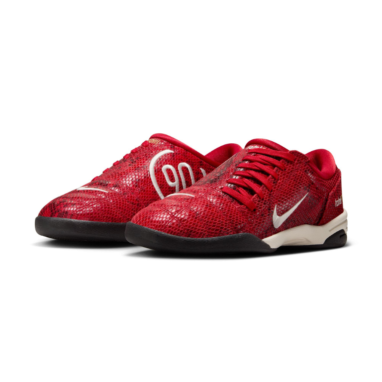 Total 90 Se Nike оригінал – Купити в Україні – вид ззаду