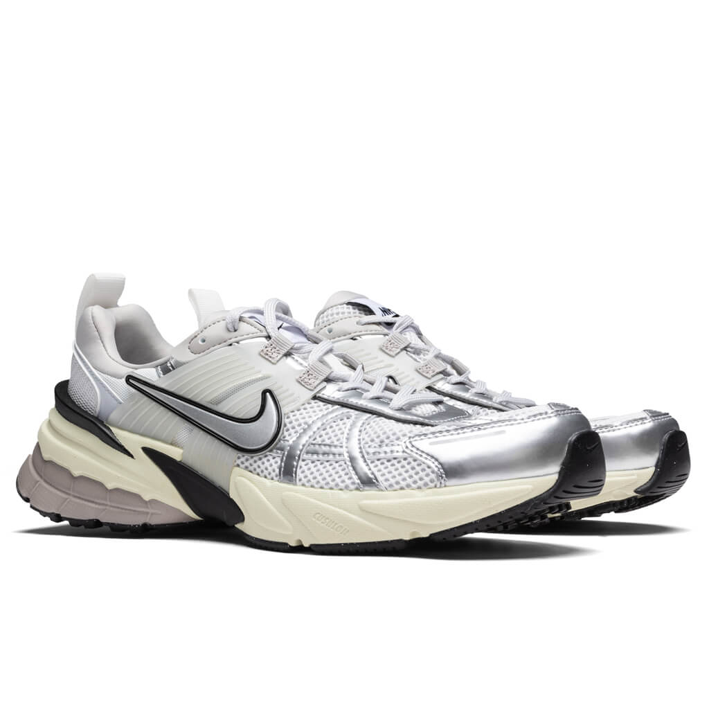 V2k Run Nike – Гарантія оригінальності – вид ззаду - NIKE