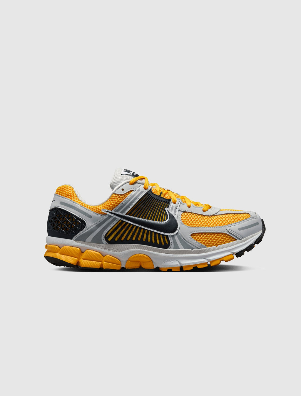 Nike Footwear оригінал | Швидка доставка Україна – боковий вид