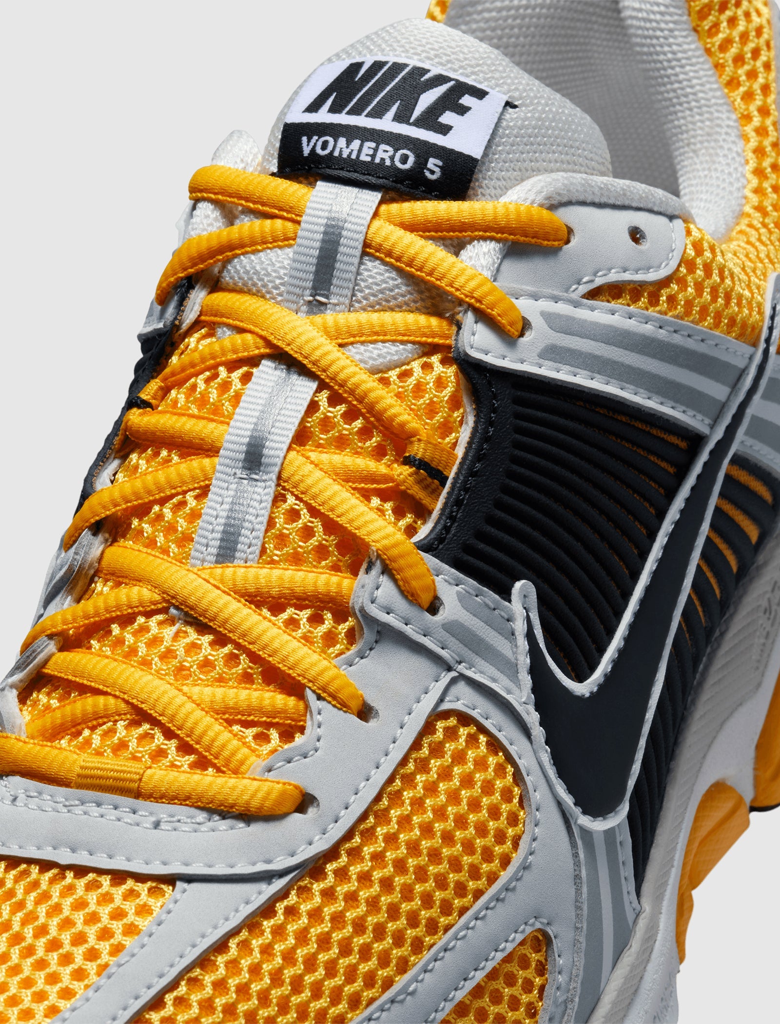 Nike Footwear оригінал | Швидка доставка Україна – вид ззаду