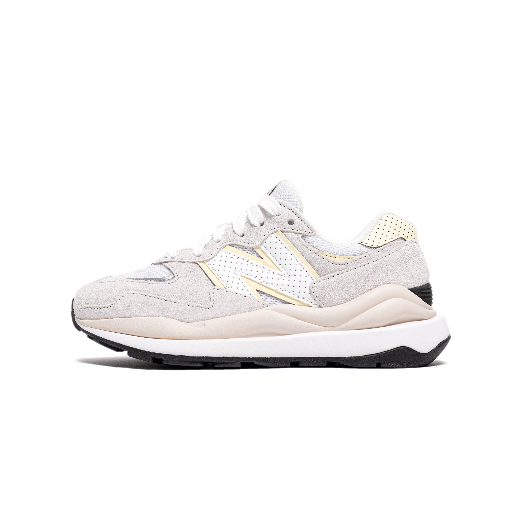 Оригінальна Womens 57 New balance – боковий вид