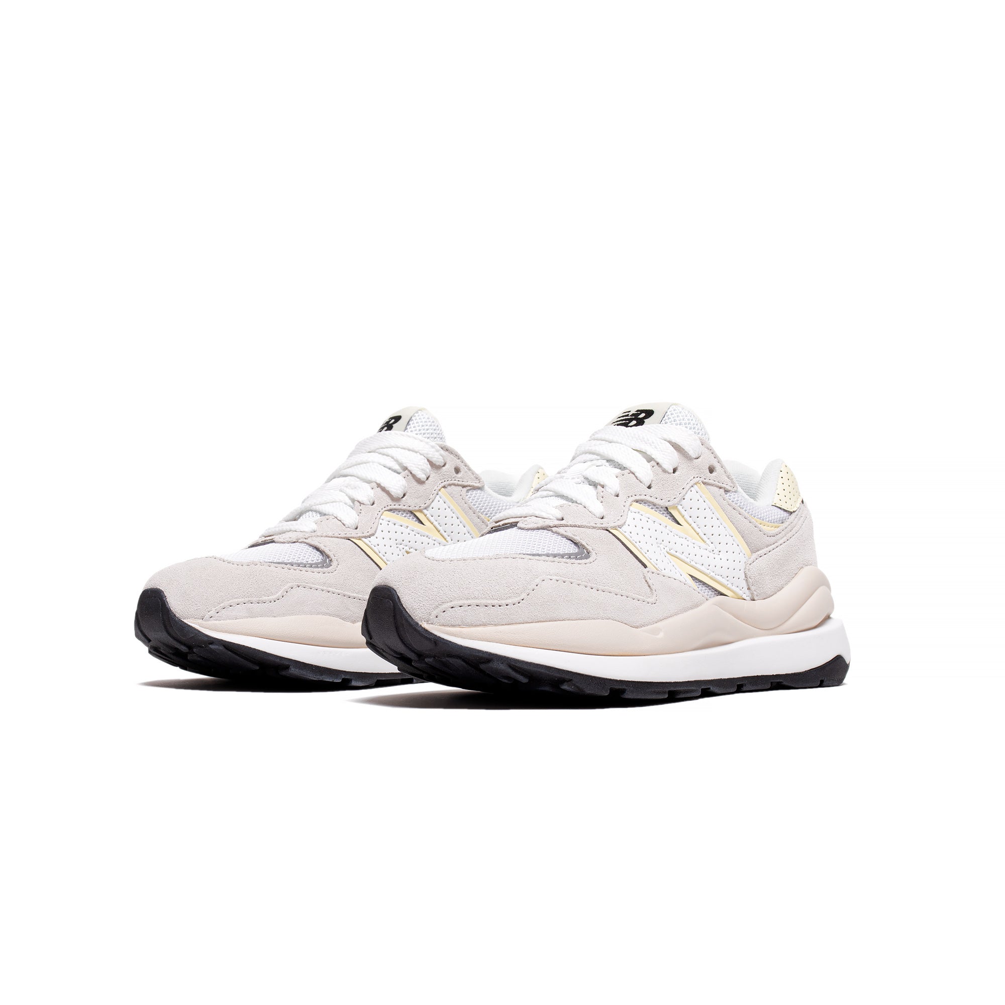 Оригінальна Womens 57 New balance – вид ззаду