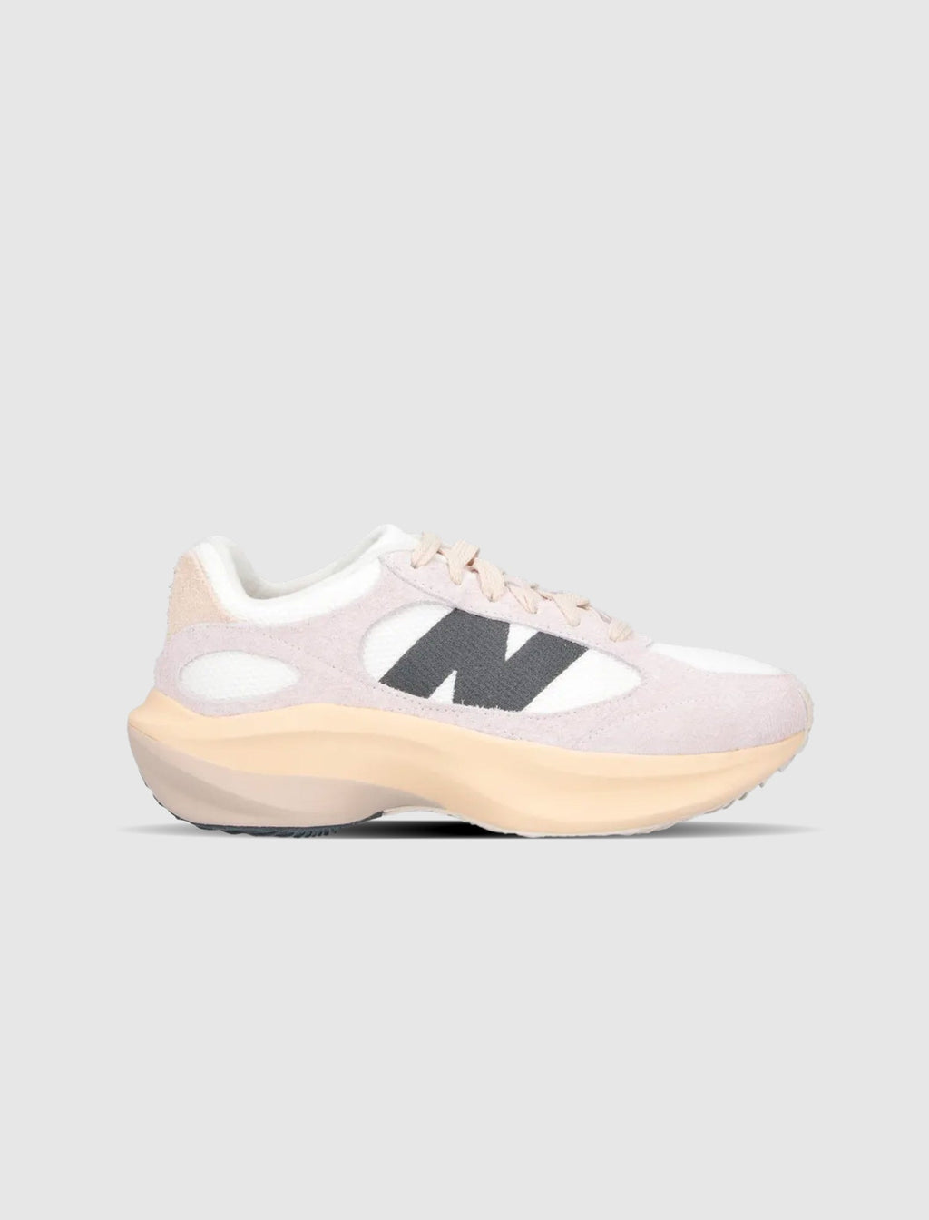 Оригінальна Warped Runner White Beige New balance – боковий вид