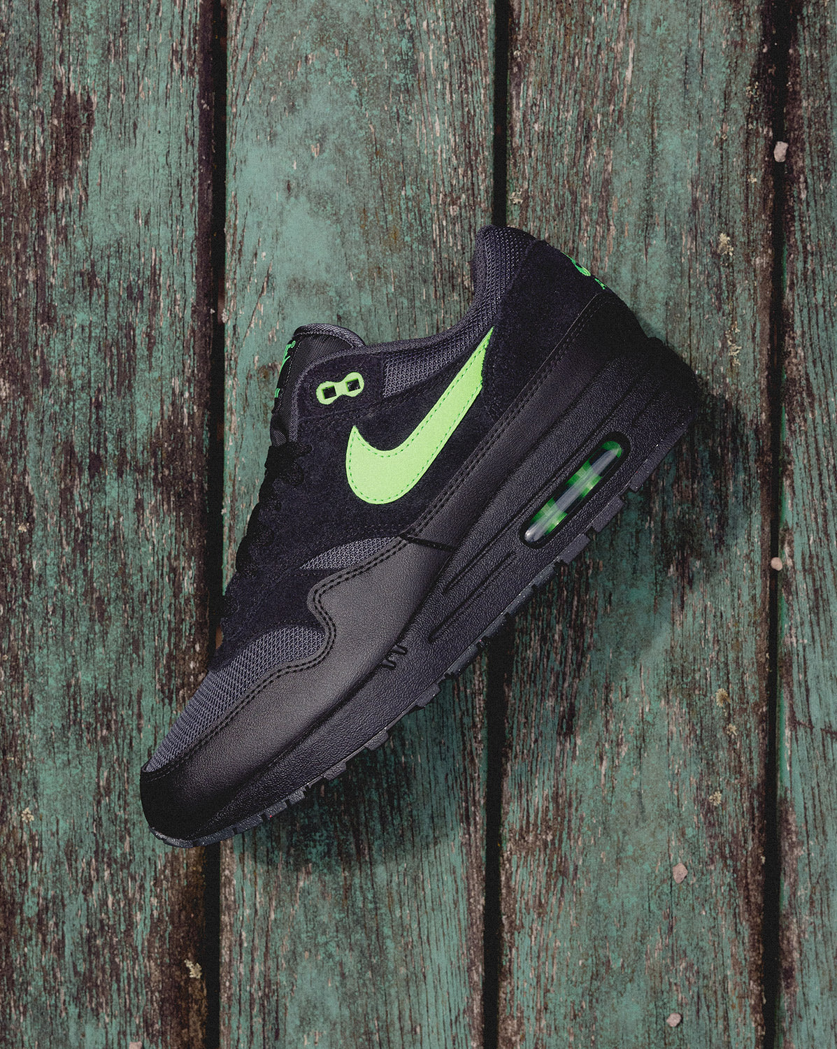 Оригінальна Air Max 1 Essential Nike – вид ззаду