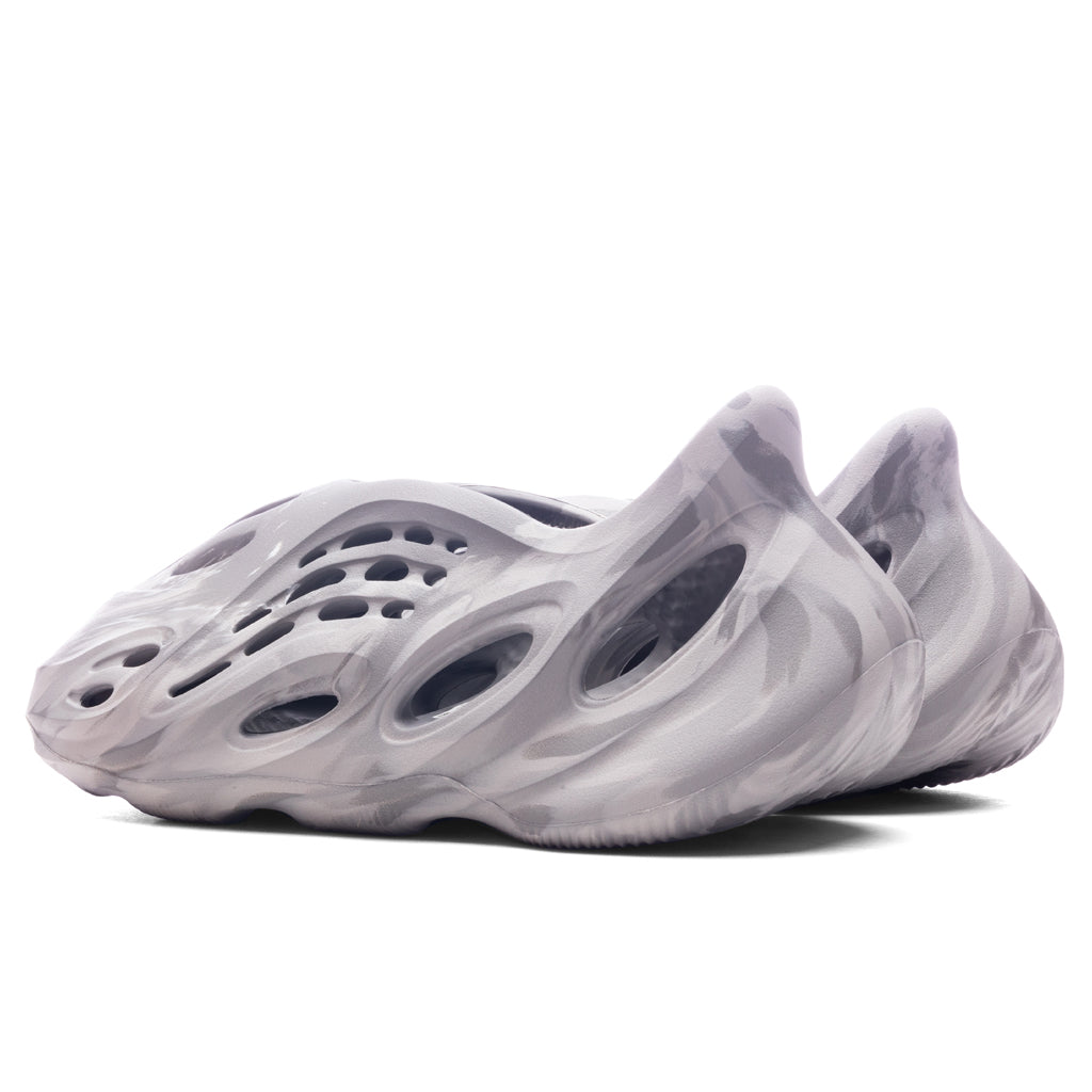 Оригінальна Yeezy Foam Rnr Adidas – детальний вид