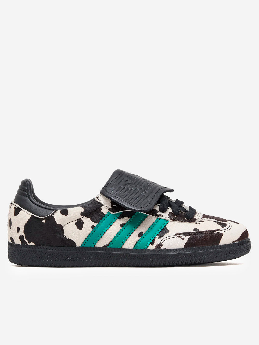 Adidas Footwear оригінал | Швидка доставка Україна – боковий вид