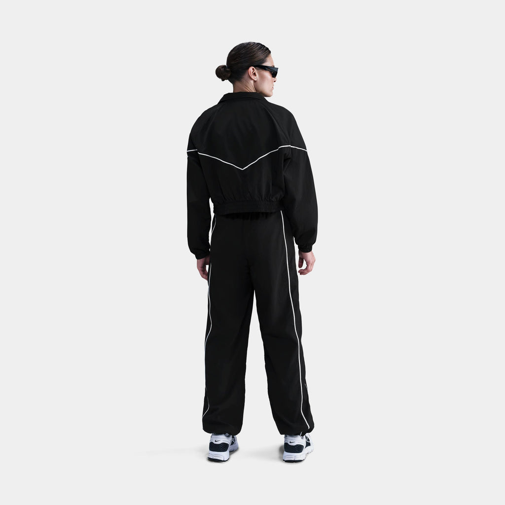 Nike Outerwear оригінал | Швидка доставка Україна – вид ззаду