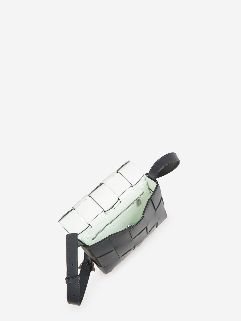 Classic Cassette Shoulder Bag Bottega veneta – Гарантія оригінальності – збільшений вид