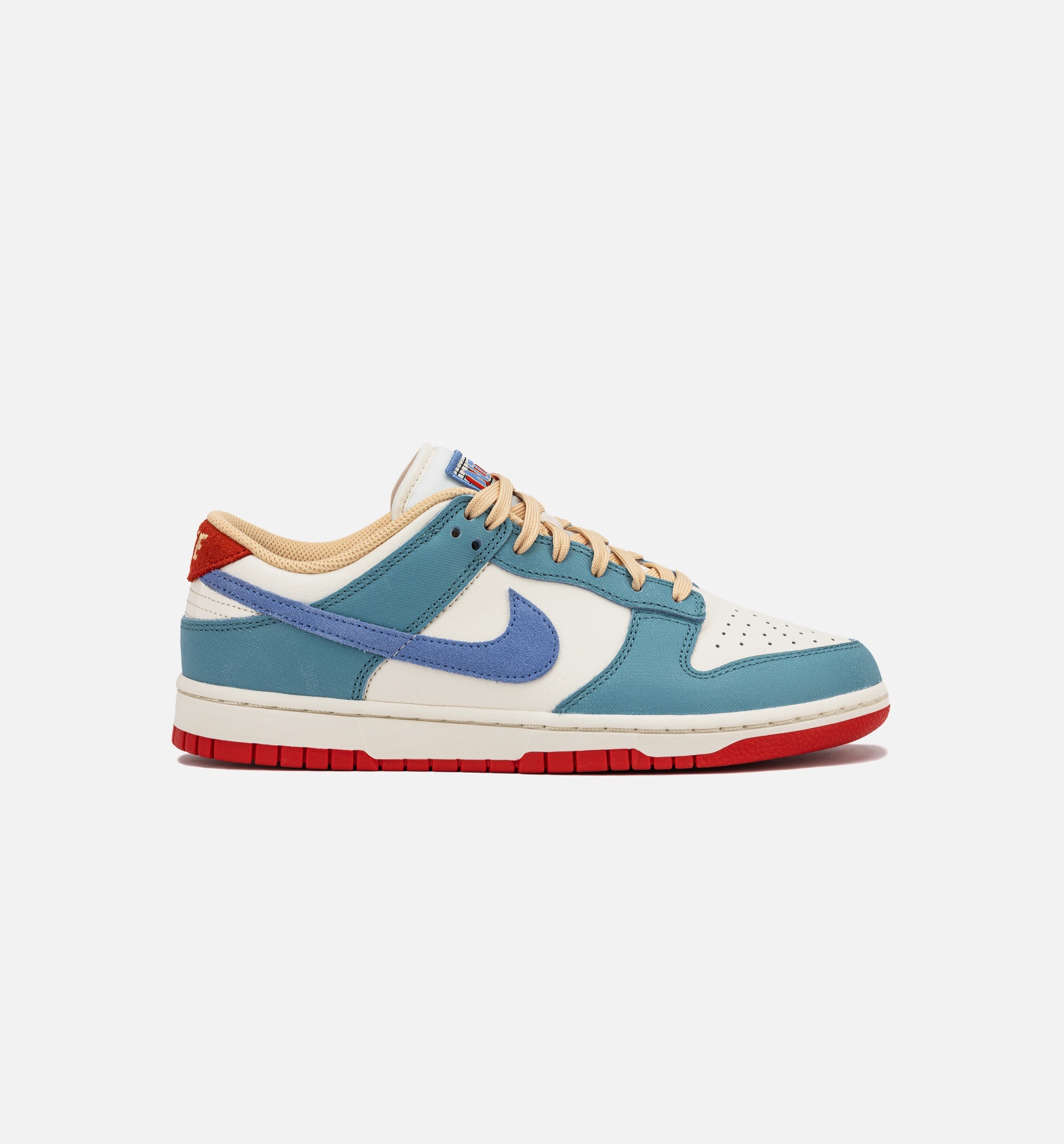 Оригінальна Dunk Low Premium Sail Mens Lifestyle Shoe Nike – боковий вид