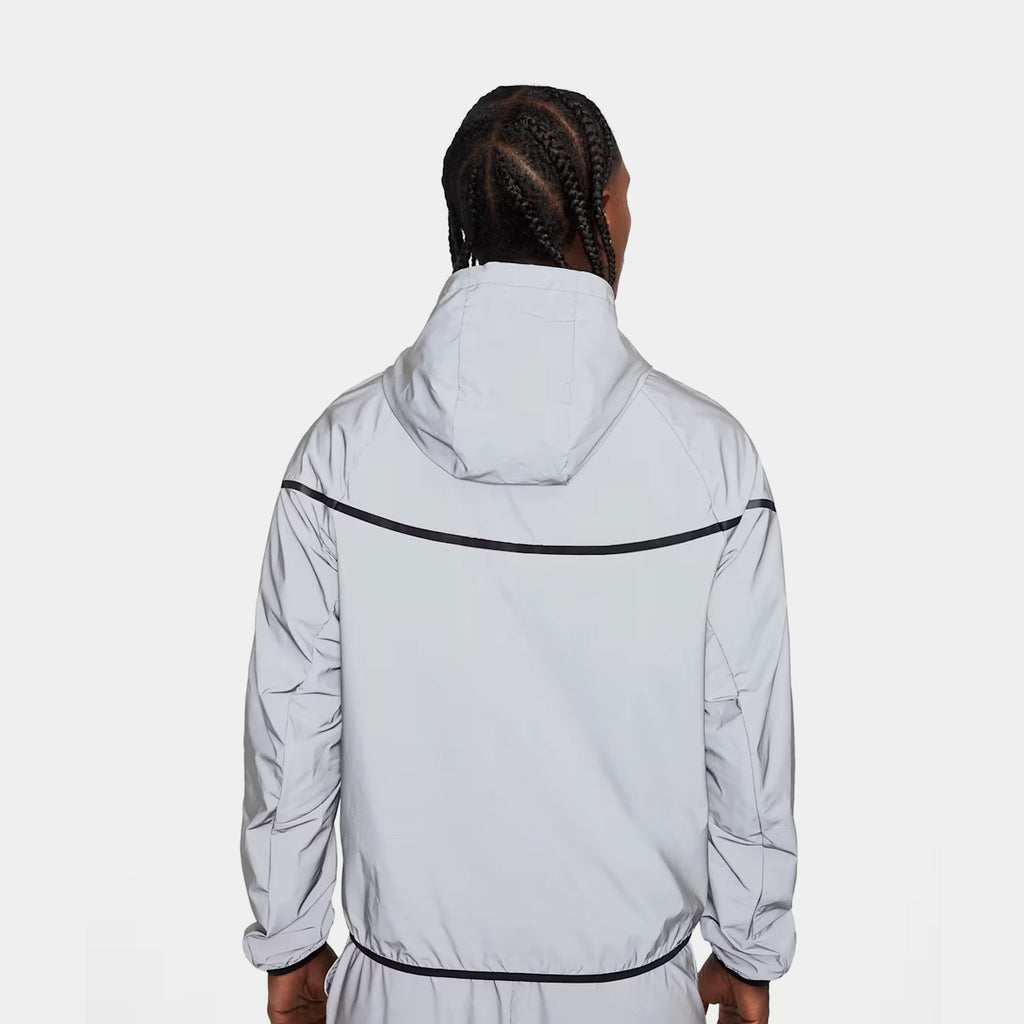 Оригінальна Tech Woven Reflective Mens Jacket Nike – вид ззаду
