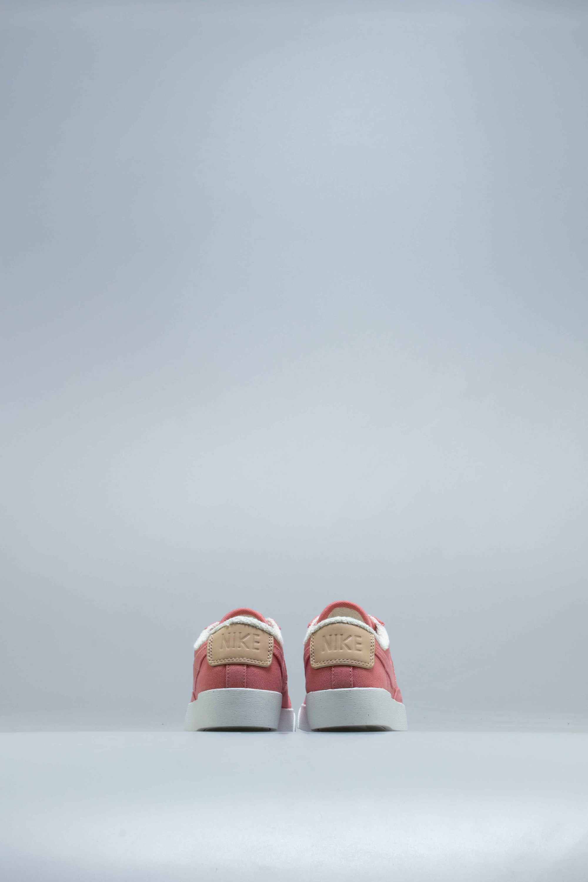 Blazer Low Plant Color Collection Womens Lifestyle Shoe Nike – Гарантія оригінальності – детальний вид