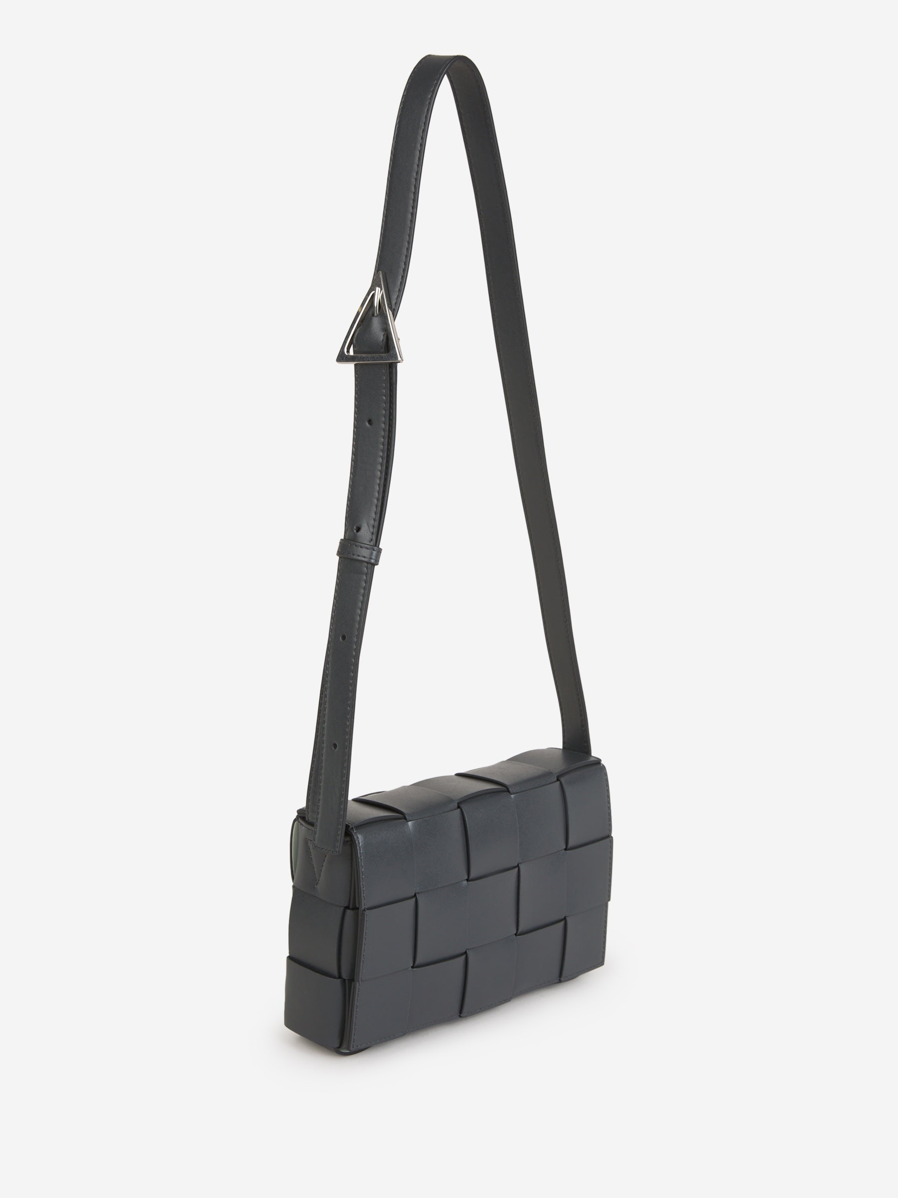 Classic Cassette Shoulder Bag Bottega veneta – Гарантія оригінальності – вид ззаду
