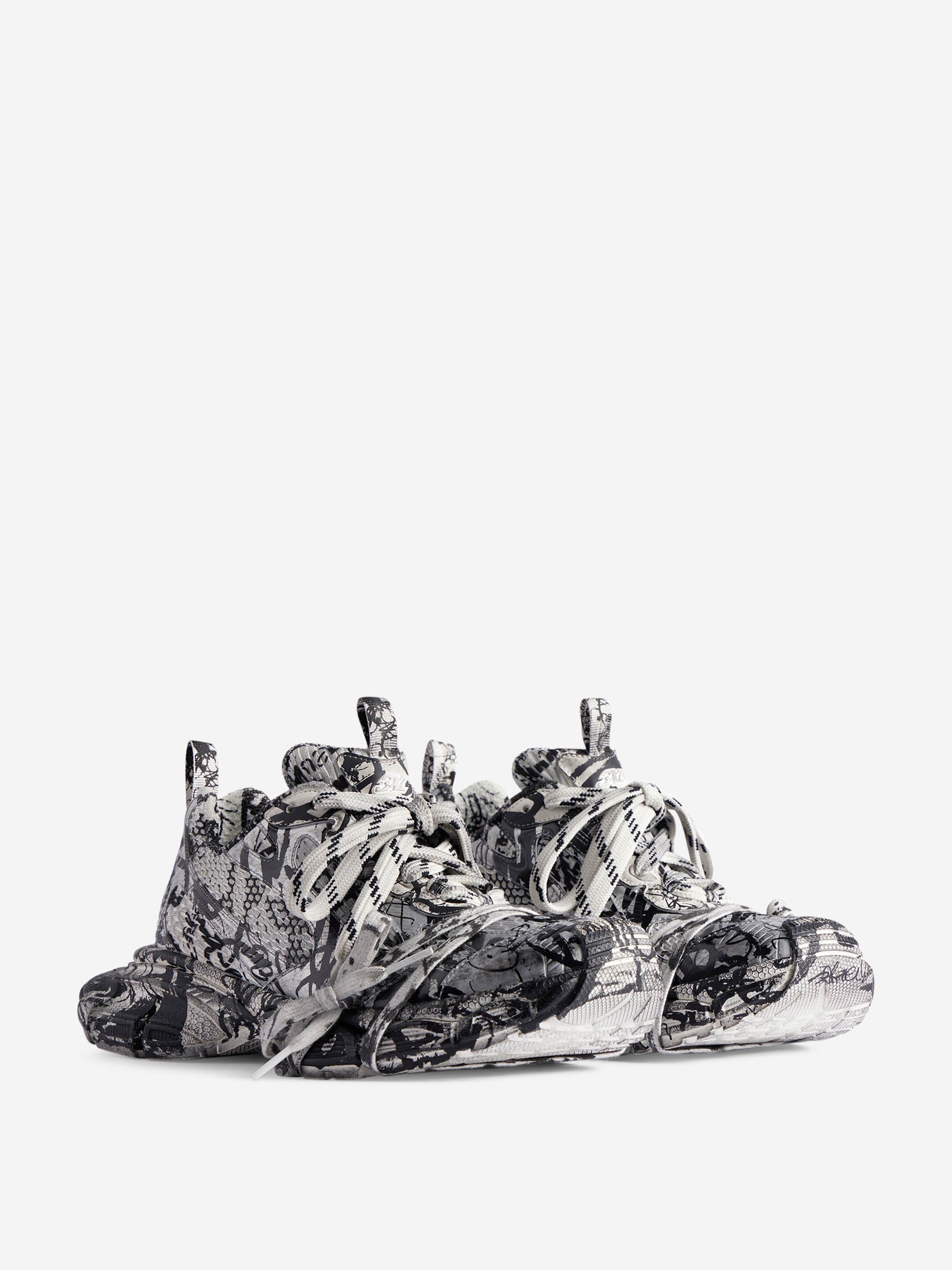 Оригінальна 3xl Extreme Graffiti Sneakers Balenciaga – збільшений вид