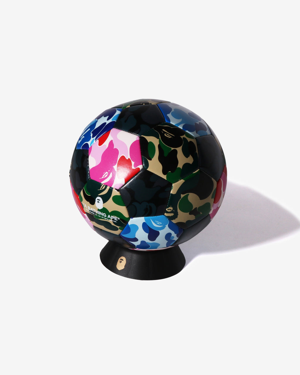 Abc Camo Soccer Ball Multi A bathing ape – Гарантія оригінальності – боковий вид
