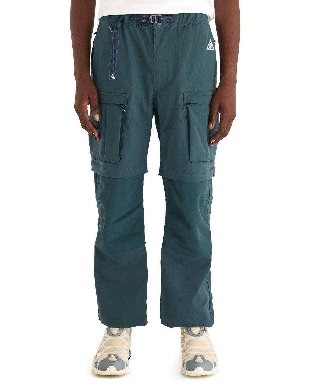 Оригінальна Acg Smith Summit Cargo Pants In Deep Jungle Nike – боковий вид