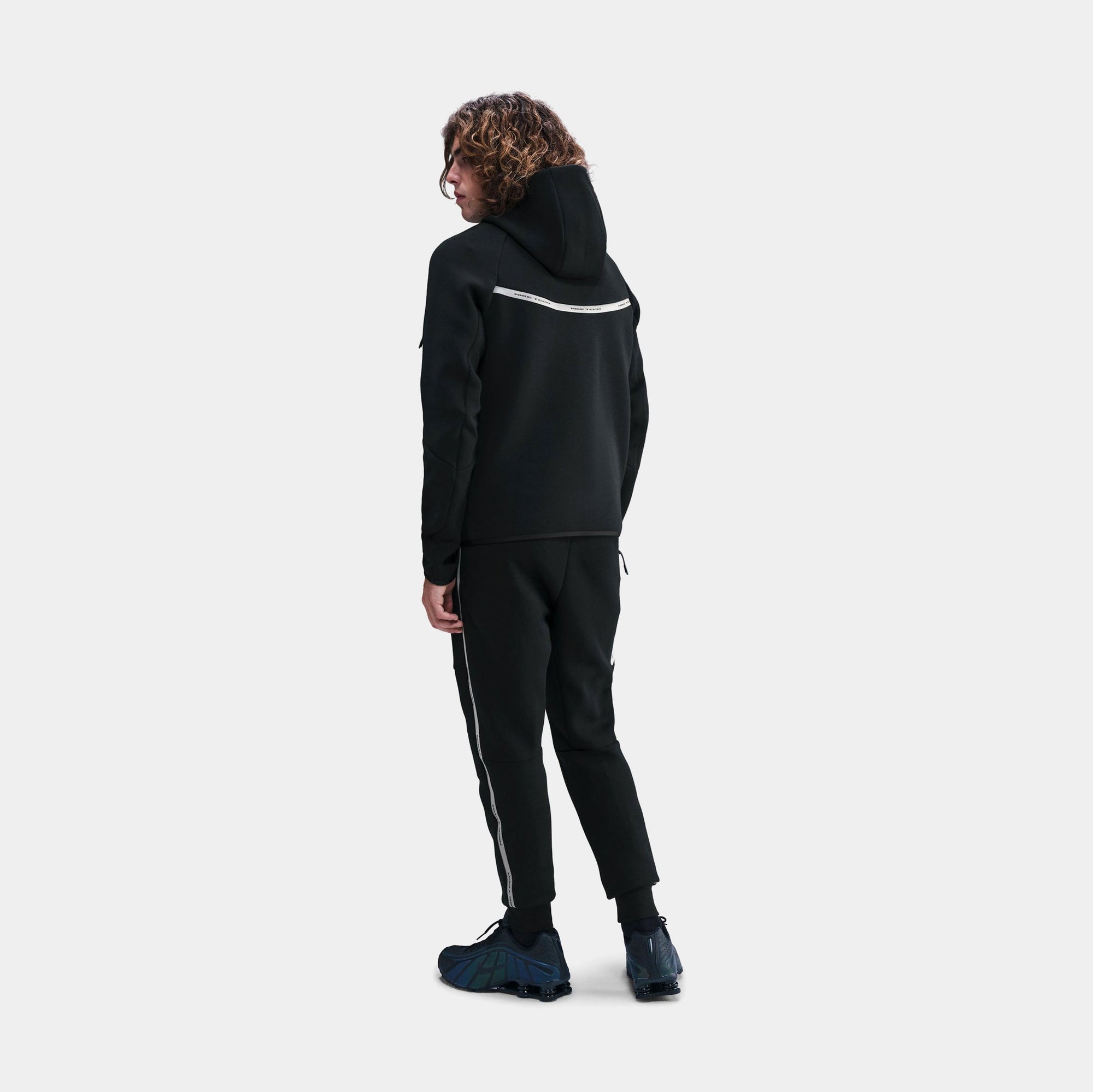Tech Full Zip Fleece Windrunner Reflective Accents Mens Jacket Nike – Гарантія оригінальності – вид ззаду
