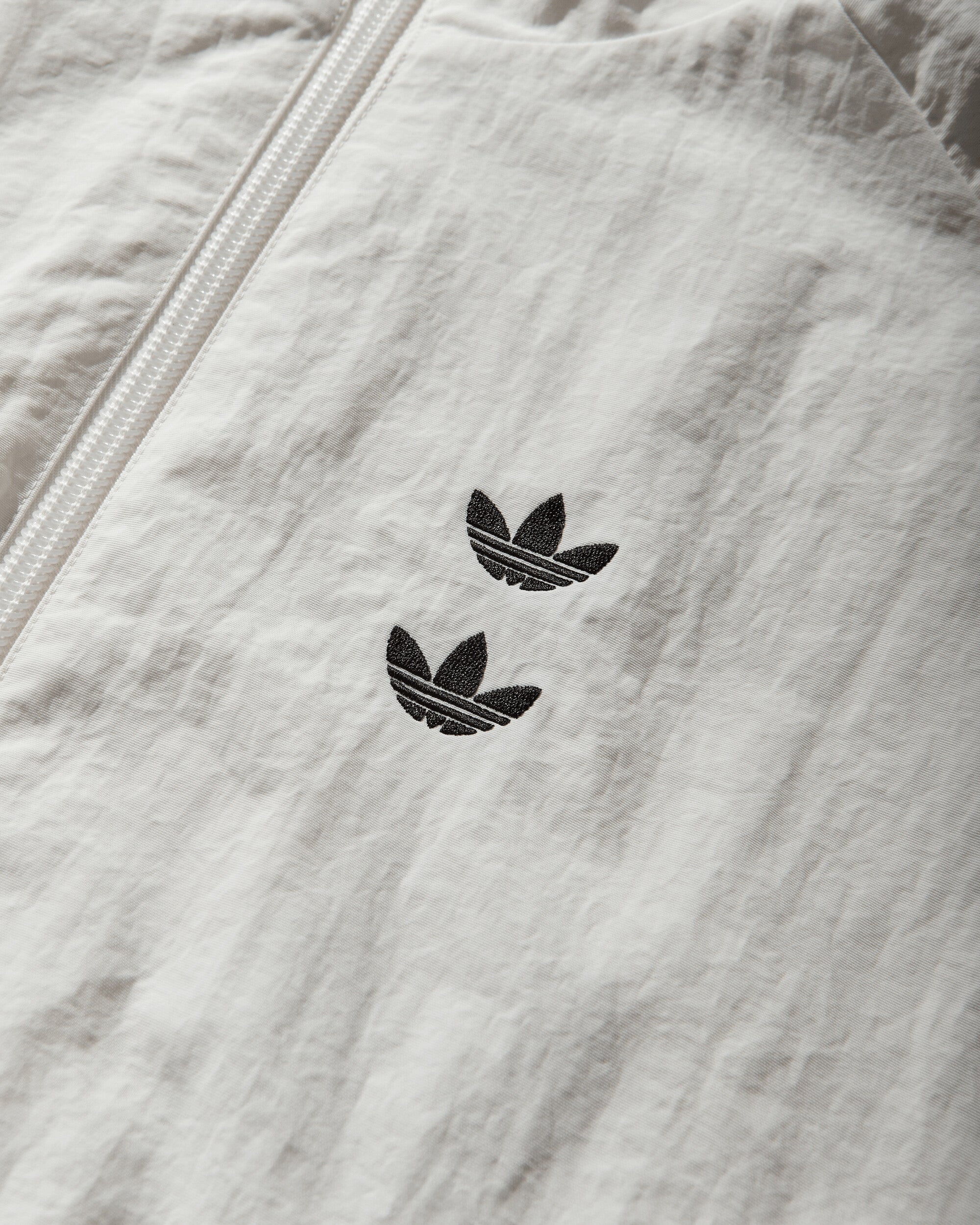 Mens Woven Track Jacket Off White Adidas – Гарантія оригінальності – збільшений вид - ADIDAS