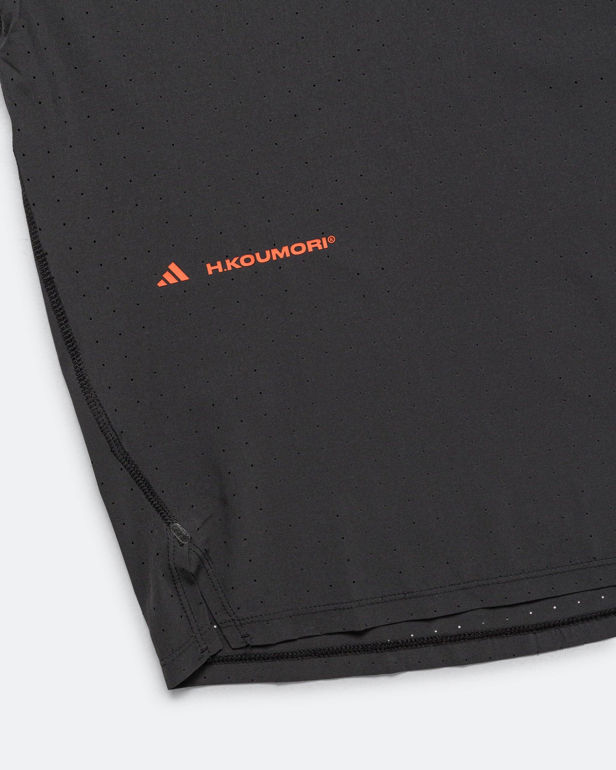 Оригінальна Adi365 Running Tee X Hermanos Koumori Adidas – вид ззаду - ADIDAS