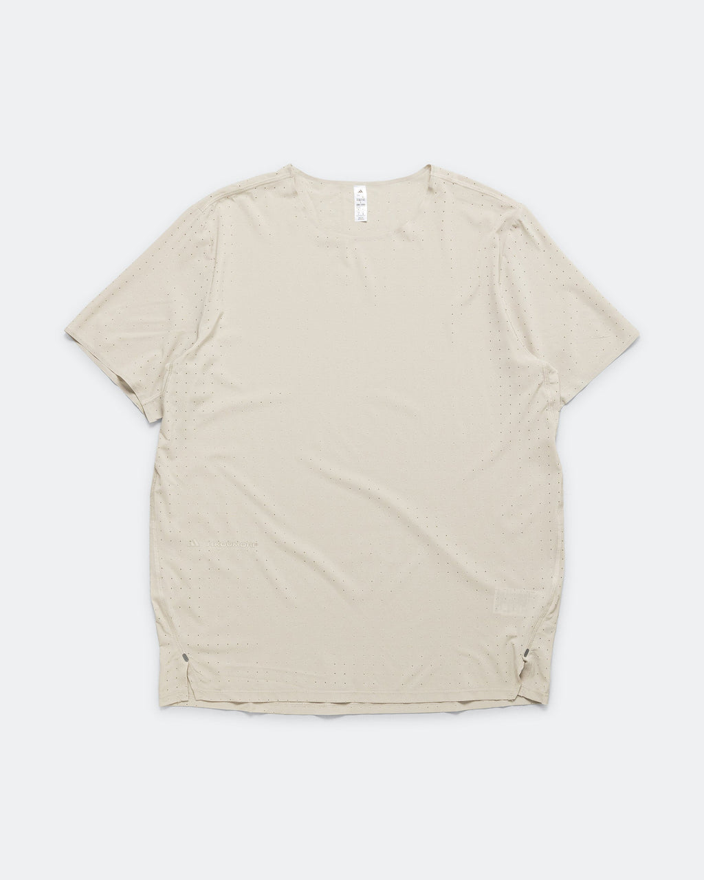 Оригінальна Adi365 Running Tee X Hermanos Koumori Adidas – боковий вид