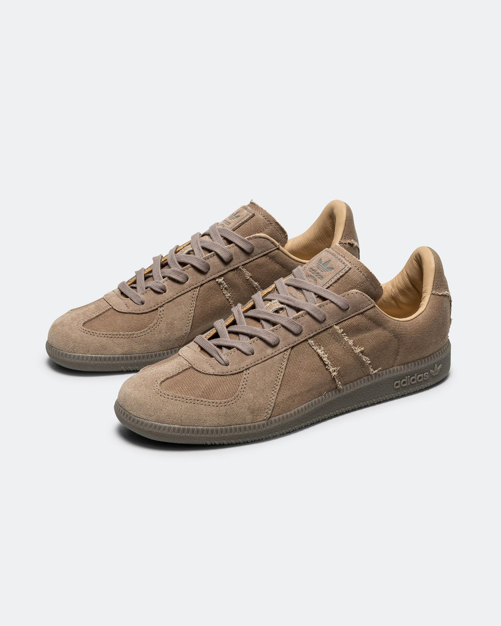 Оригінальна Bw Army Adidas – вид ззаду