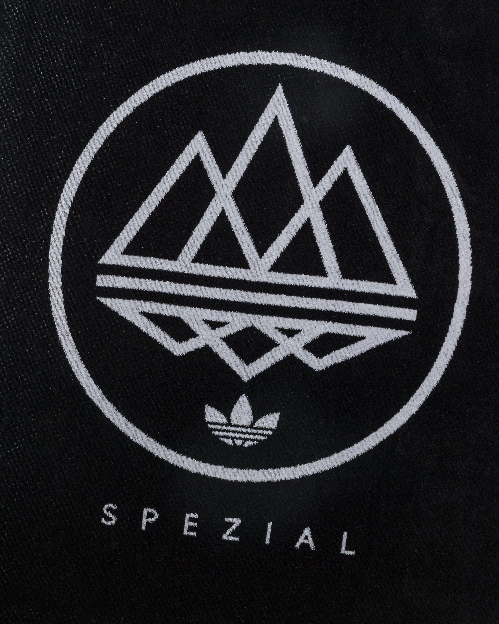 Mod Trefoil Spzl Towel Adidas оригінал – Купити в Україні – вид ззаду