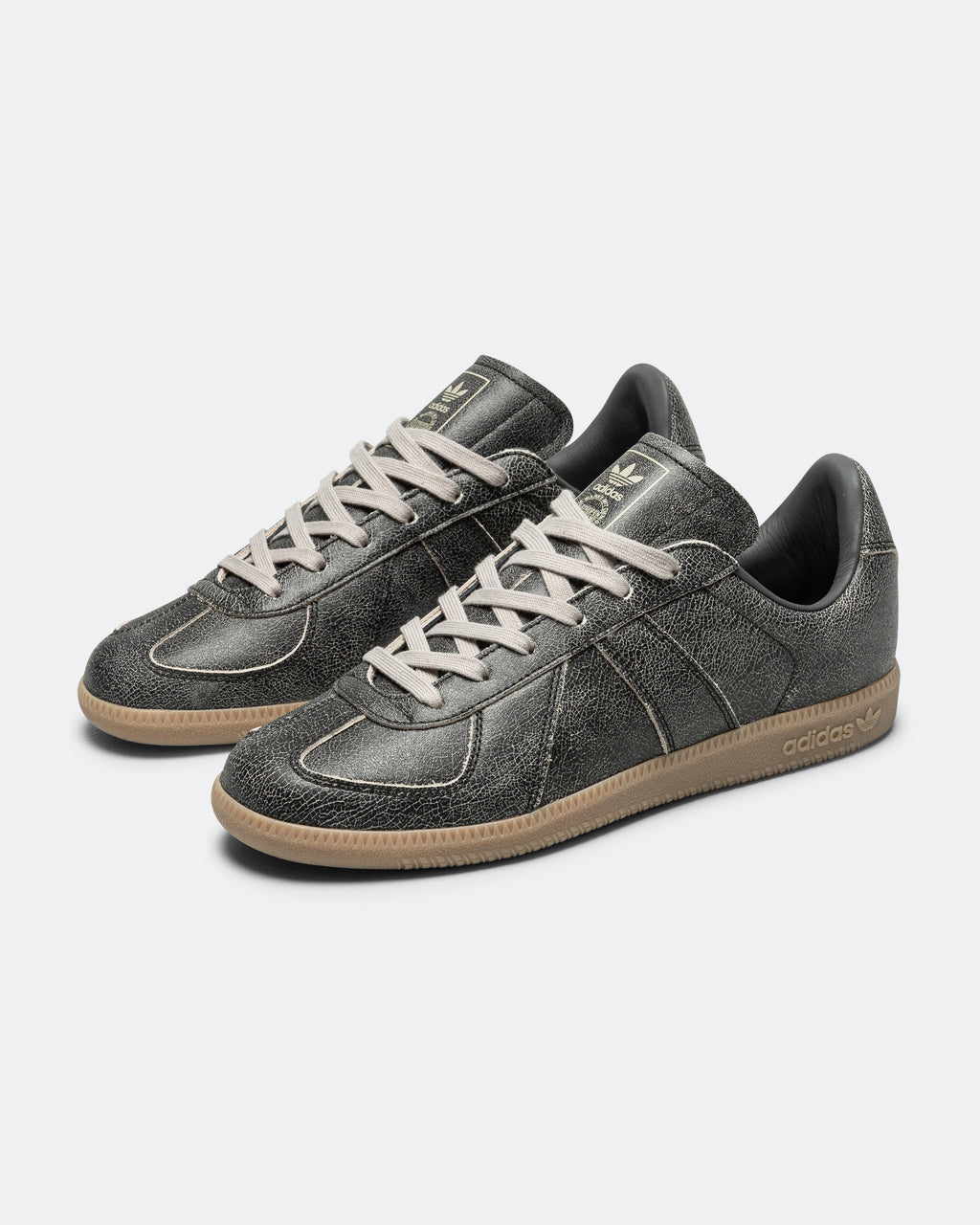Оригінальна Bw Army Adidas – вид ззаду